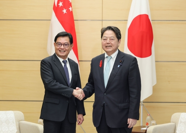 林内閣官房長官とヘン・スイキャット・シンガポール共和国副首相との会談（令和6年10月7日）